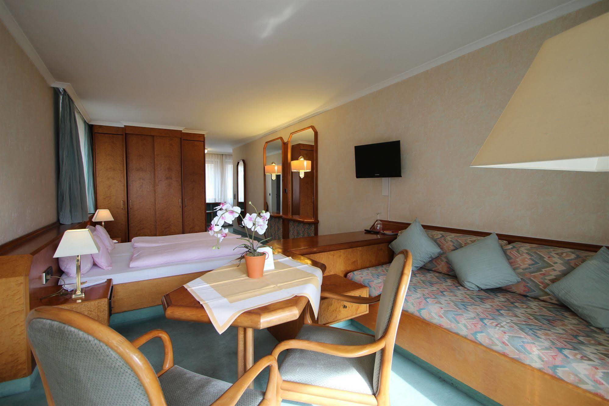 Hotel Am Kurpark Bad Wimpfen Kültér fotó